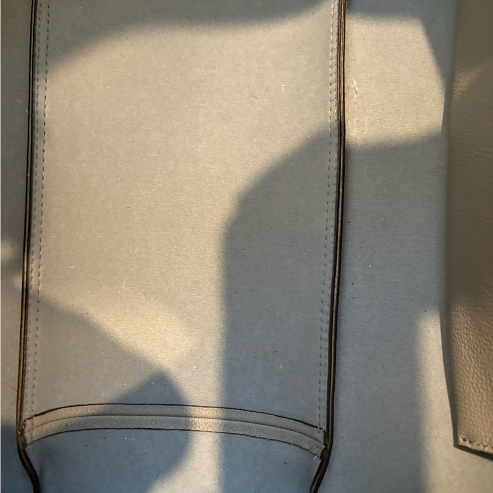 Tory Burch Romy Tote - Picture 4 of 9